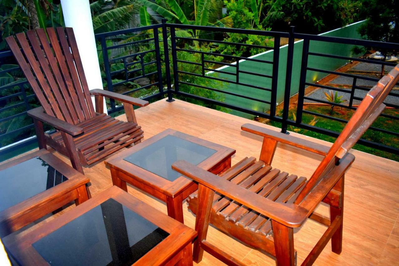 Blue Sky Hotel Yala Extérieur photo